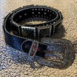 Rhinestone Embellished Black Western Belt in Medium